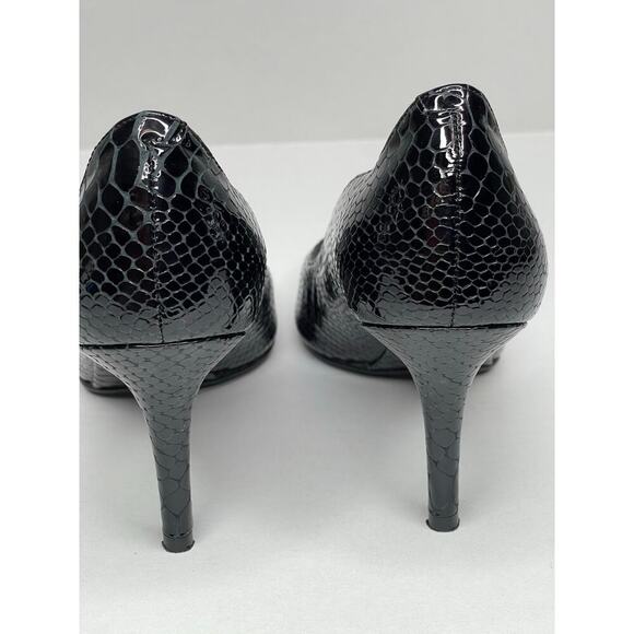 Stuart Weitzman Midondas Black Crystal Snake Embossed scallop Pump size 9 - Picture 4 of 8